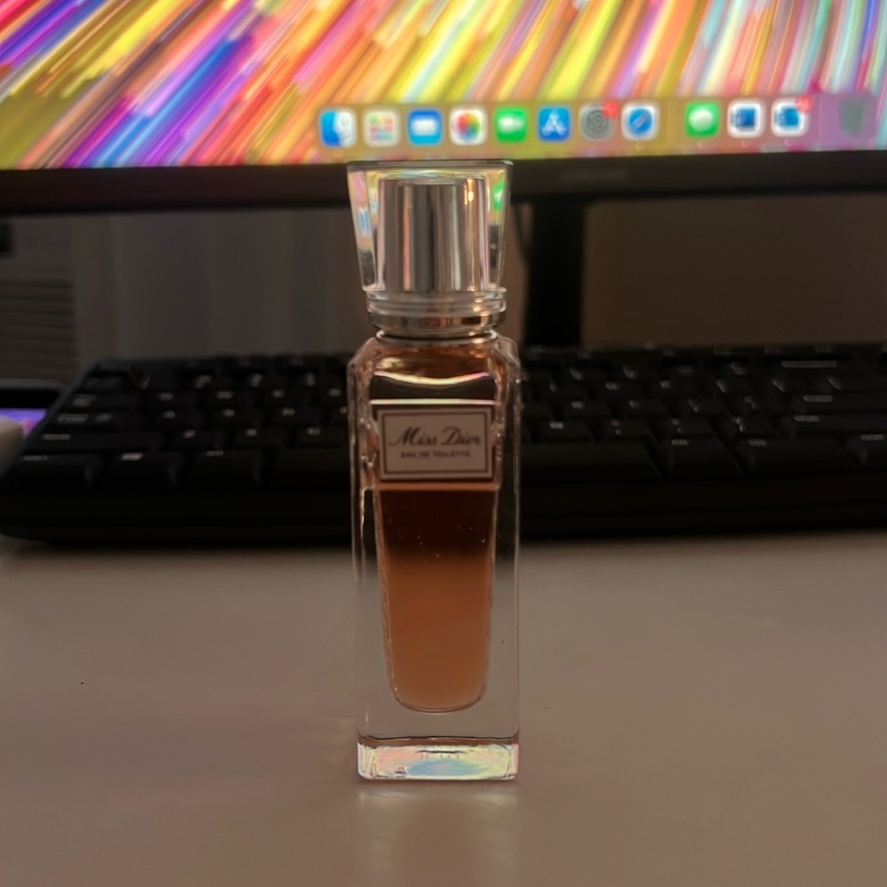 Miss Dior Eau de Toilette Rollerball perfume